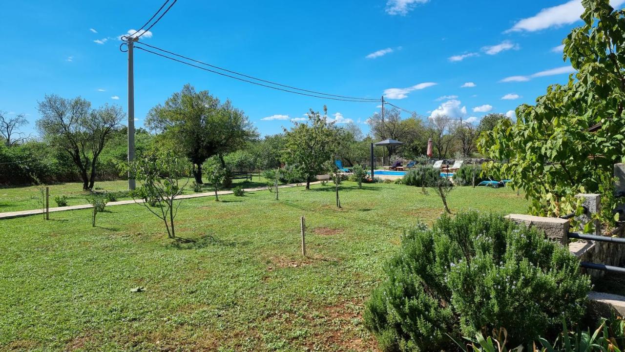 Villa Stone Medal Drniš Exteriör bild