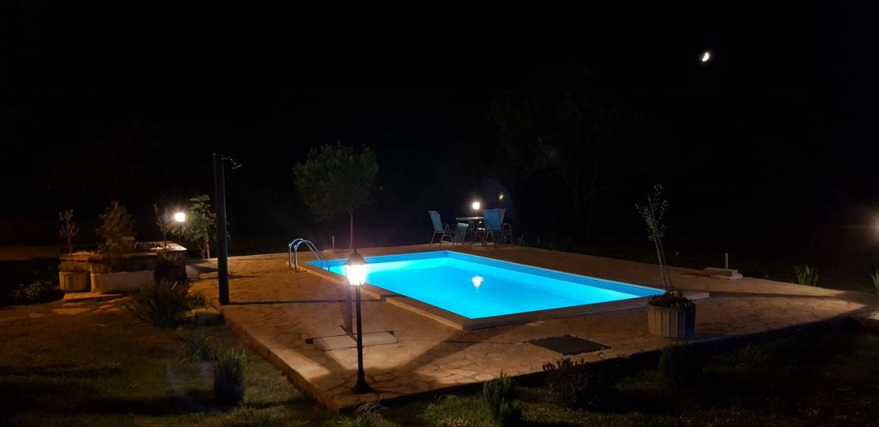 Villa Stone Medal Drniš Exteriör bild