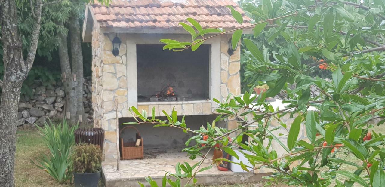 Villa Stone Medal Drniš Exteriör bild